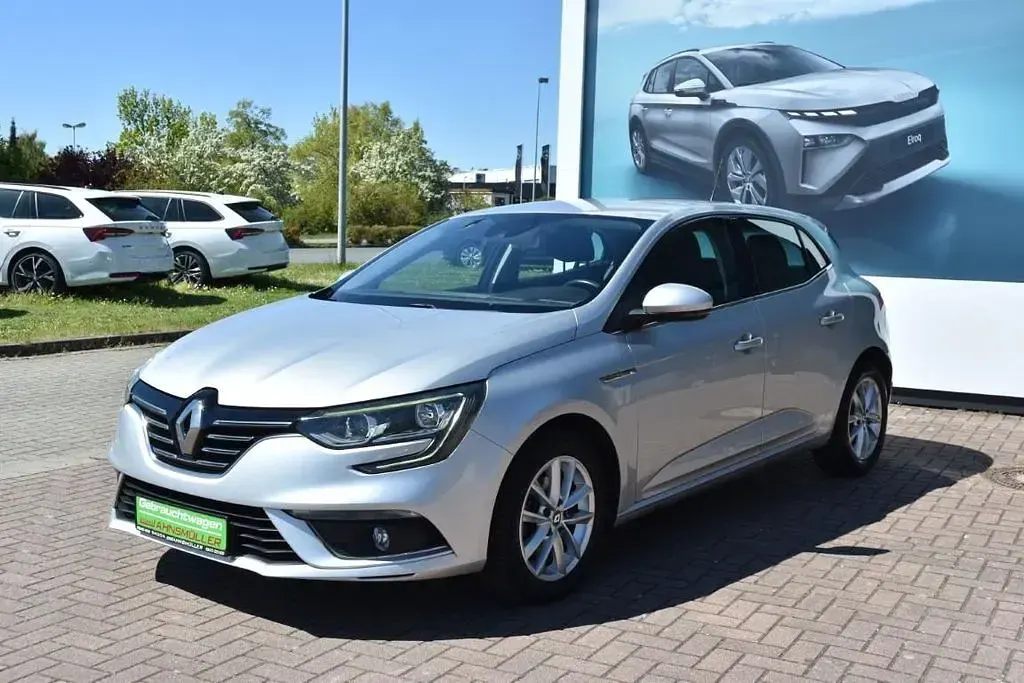 Gebraucht Renault Mégane 132 PS (97 kW) 2016 Platingrau Limousine