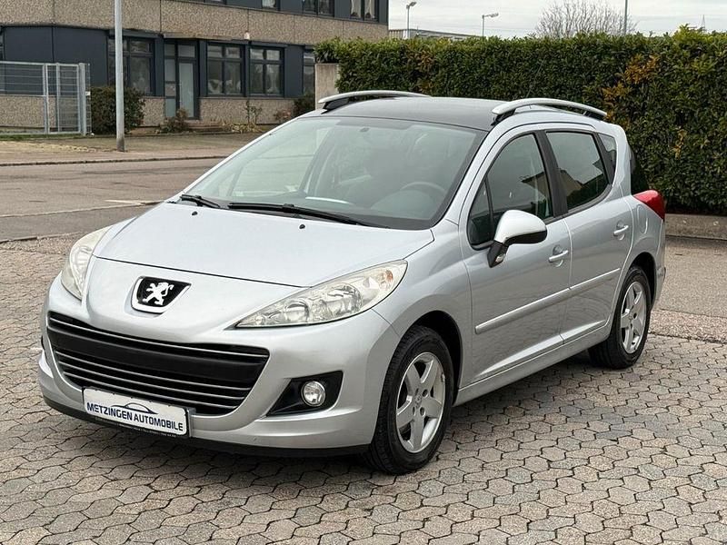 Gebraucht Peugeot 207 Family 95 PS (69 kW) 2011 Silber Kombi