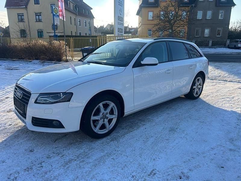 Weiß Gebraucht 2011 Audi A4 Ambition Kombi | 5.500 € (Superpreis) - Bild 1/4