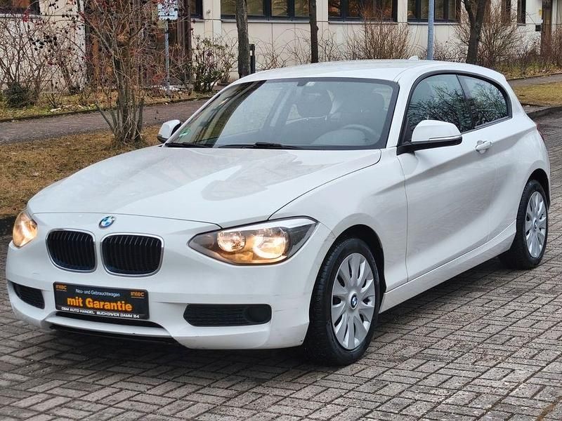 Gebraucht BMW 114 102 PS (75 kW) 2012 Weiß Kleinwagen