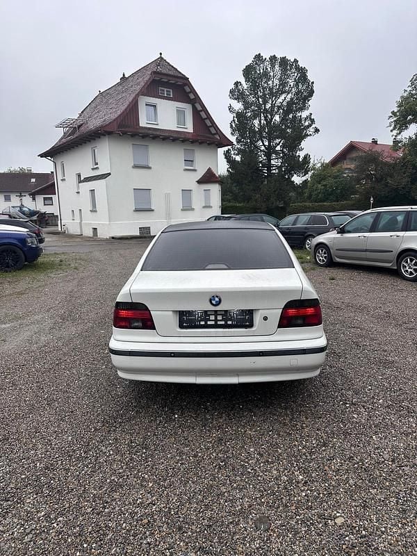 Gebraucht BMW 523 170 PS (125 kW) 1997 Weiß Limousine