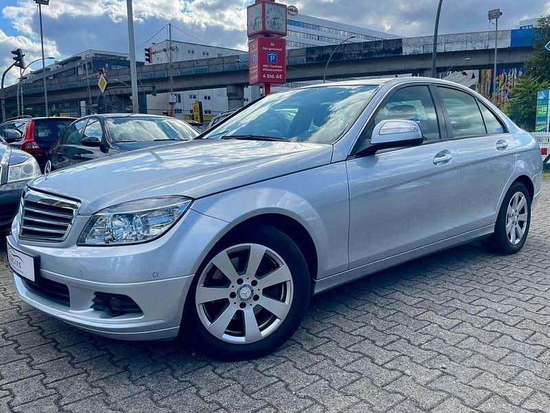 Silber Gebraucht 2008 Mercedes C200 Limousine | 8.990 € (Fairer Preis) - Bild 1/4