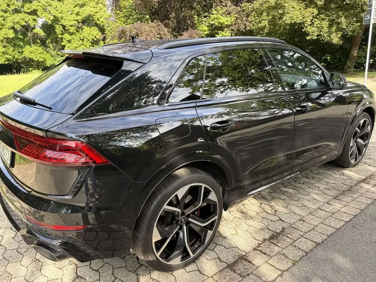 Gebraucht Audi Q8 600 PS (441 kW) 2024 Schwarz SUV