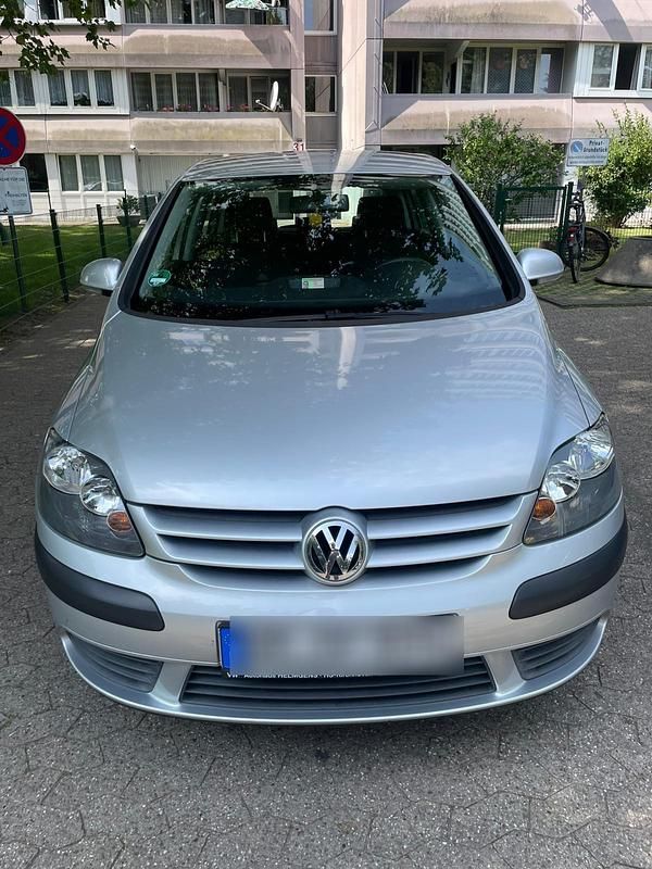 Silber Gebraucht 2005 VW Golf V Limousine | 2.750 € - Bild 1/4