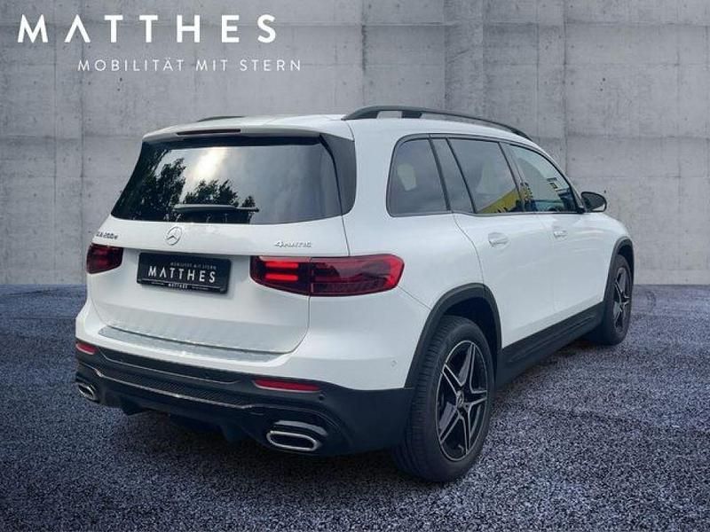 Gebraucht Mercedes GLB200 AMG 150 PS (110 kW) 2024 Weiß SUV