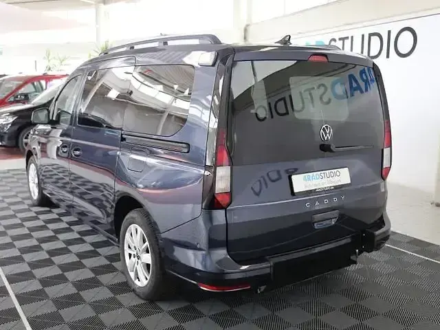 Gebraucht VW Caddy Maxi 122 PS (89 kW) 2024 Blau Van / Kleinbus
