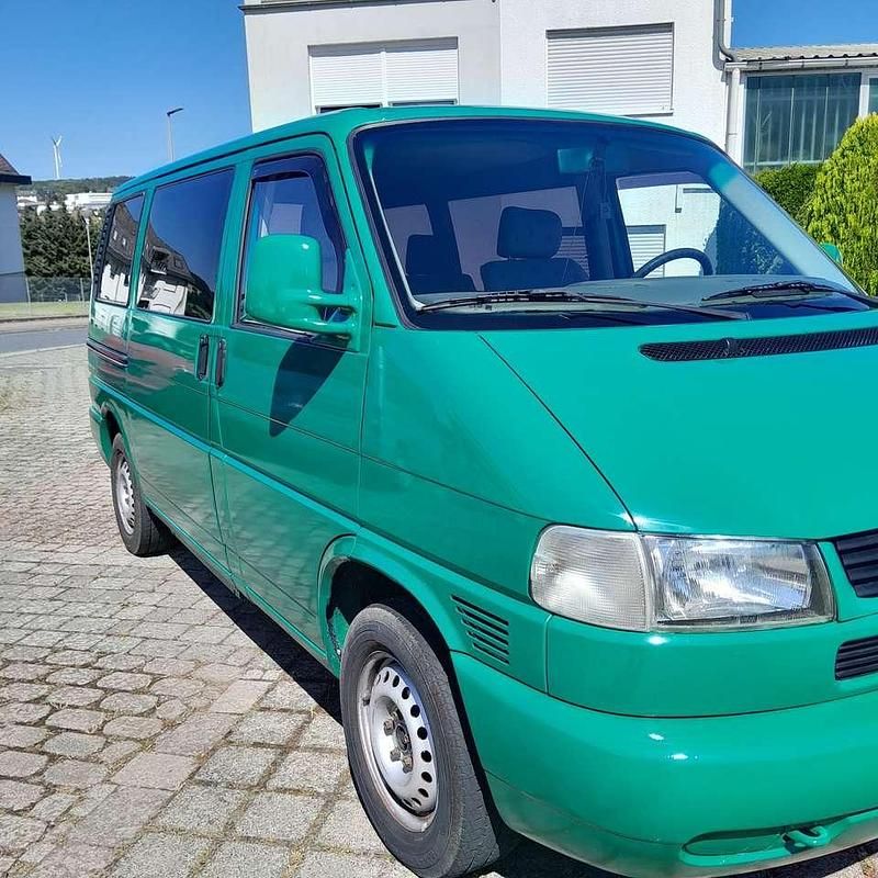 Gebraucht VW Caravelle 77 PS (56 kW) 1996 Grün Van / Kleinbus