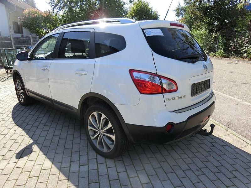 Gebraucht Nissan Qashqai +2 Tekna 150 PS (110 kW) 2010 Weiß SUV