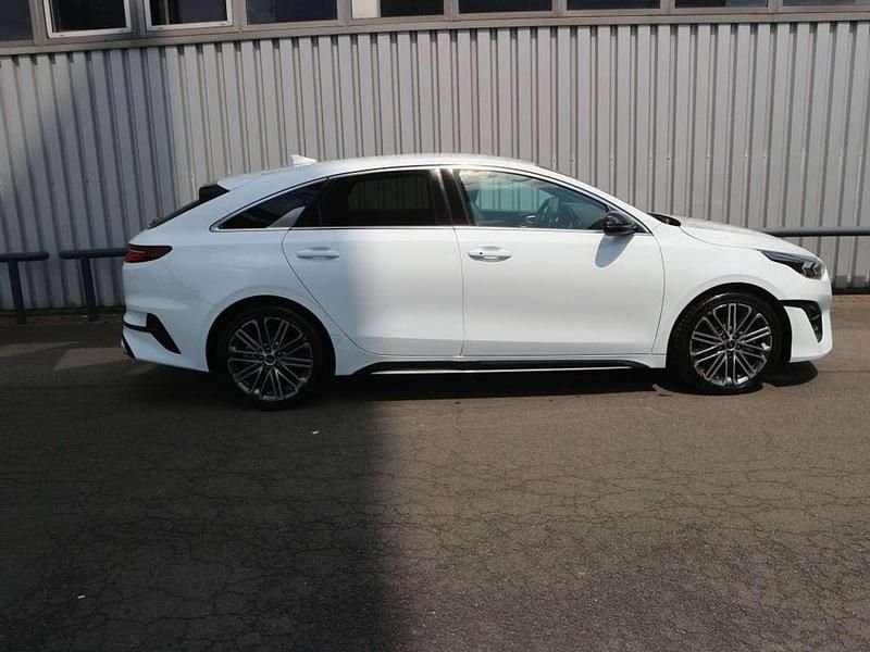 Gebraucht Kia ProCeed GT-Line 140 PS (102 kW) 2025 Weiß Kleinwagen