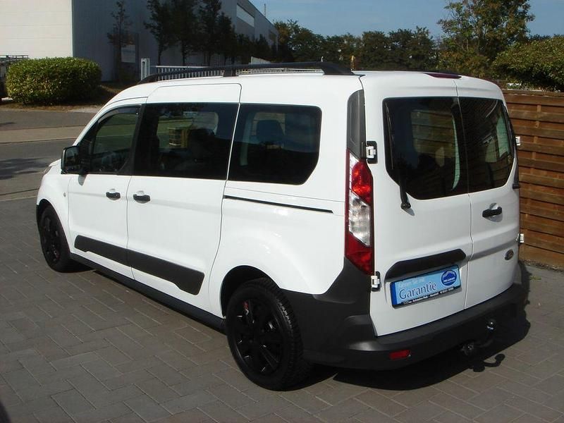 Gebraucht Ford Tourneo 101 PS (74 kW) 2017 Weiß Van / Kleinbus