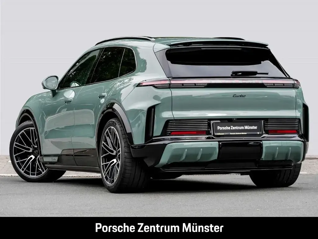 Neu Porsche Cayenne Turbo Electric 2026 Grün SUV