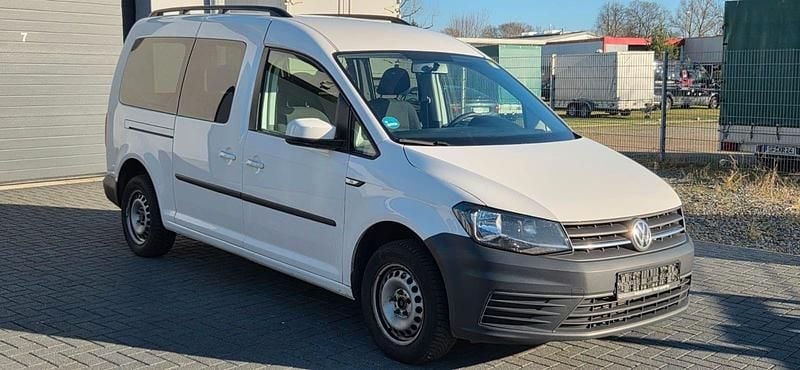 Gebraucht VW Caddy Maxi Trendline 102 PS (75 kW) 2019 Weiß Van / Kleinbus