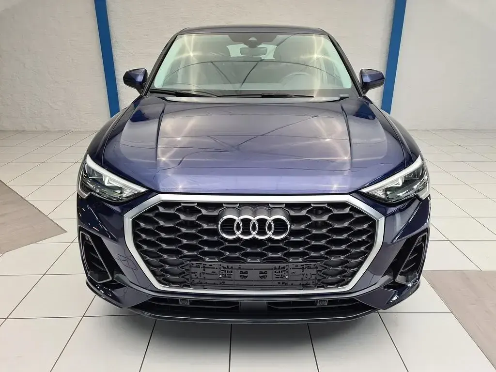 Usado Audi Q3 Sportback Basis 150 CV (110 kW) 2022 Azul SUV
