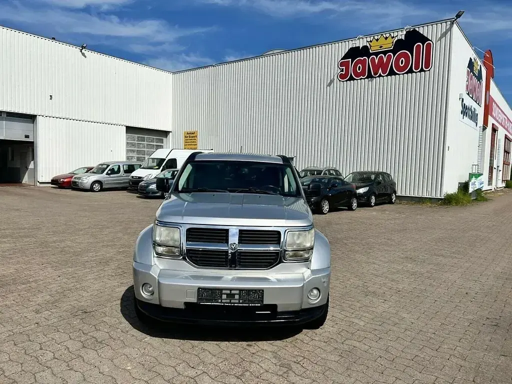 Gebraucht Dodge Nitro SXT 177 PS (130 kW) 2009 Silber SUV