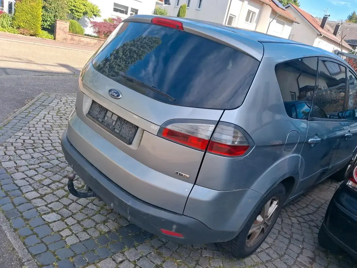 Używany Ford S-MAX S 140 KM (102 kW) 2008 Srebrny Minivan