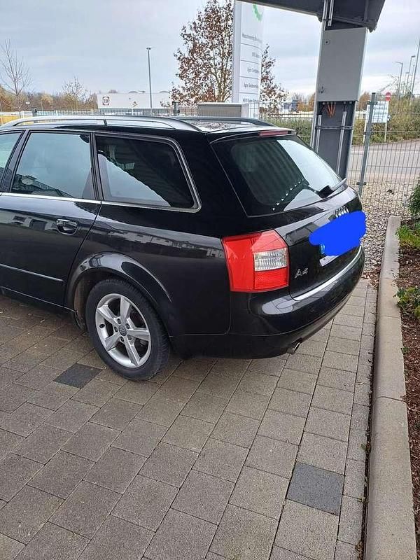 Gebraucht Audi A4 102 PS (75 kW) 2003 Schwarz Kombi