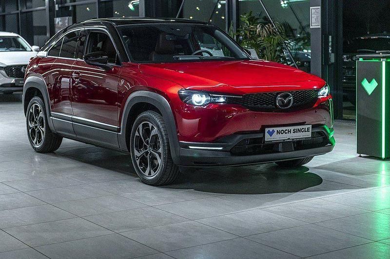 Multitone soul red crystal Gebraucht 2024 Mazda MX30 Makoto SUV | 26.950 € (Fairer Preis) - Bild 1/4