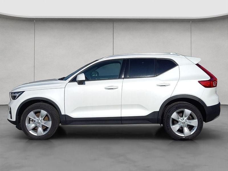 Gebraucht Volvo XC40 Core 163 PS (119 kW) 2024 Weiß SUV