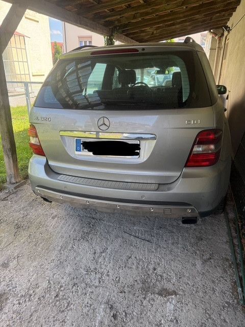 Gebraucht Mercedes ML320 224 PS (164 kW) 2005 Silber SUV