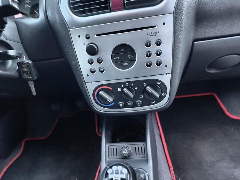 Gebraucht Opel Corsa 58 PS (42 kW) 2003 Blau Kleinwagen