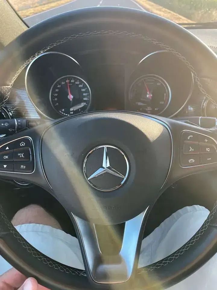 Gebraucht Mercedes EQV300 Avantgarde 150 kW (204 PS) 2022 Schwarz Van / Kleinbus