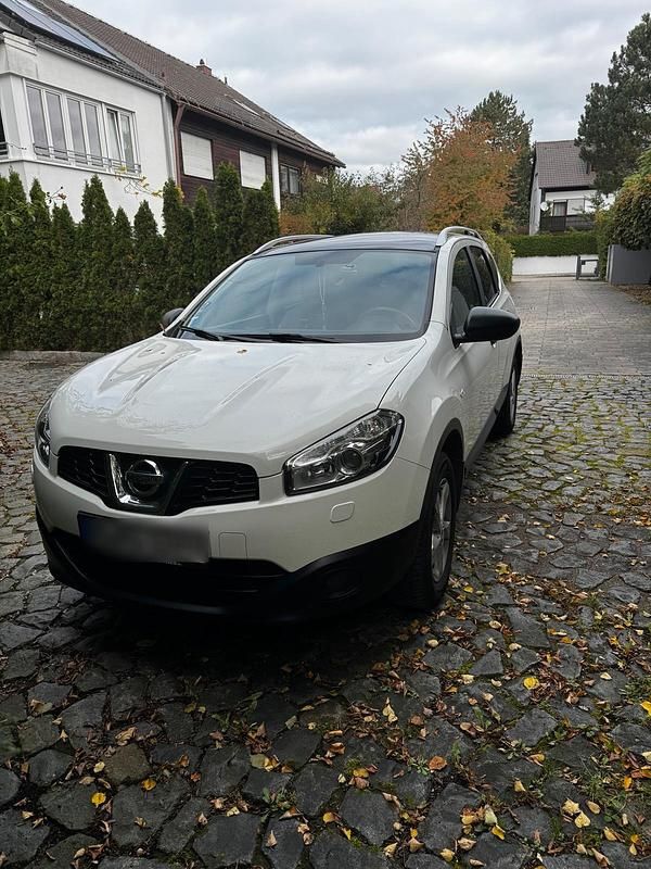 Weiß Gebraucht 2014 Nissan Qashqai SUV | 17.999 € - Bild 1/4