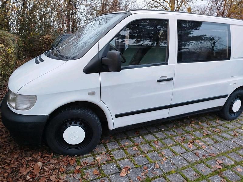 Gebraucht 2001 Mercedes Vito Van / Kleinbus | 3.400 € - Bild 1/4