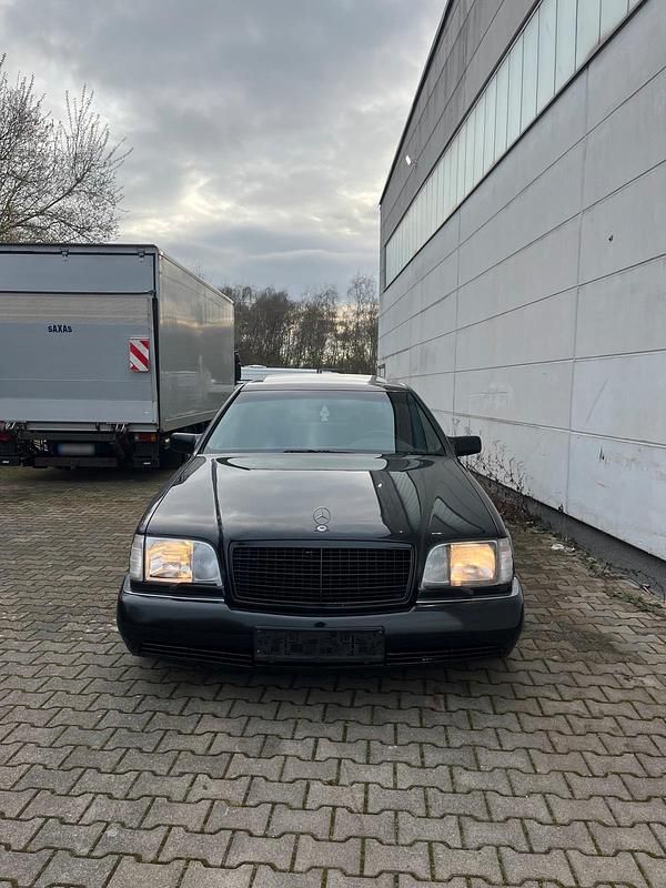 Gebraucht Mercedes S420 279 PS (205 kW) 1993 Schwarz Limousine