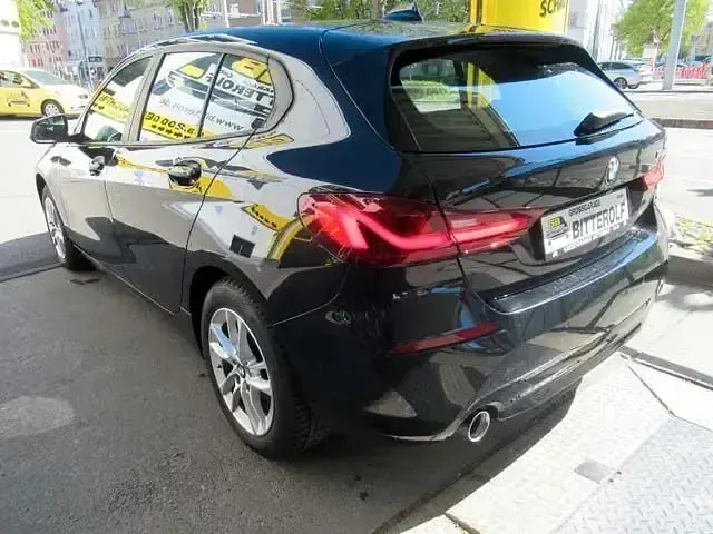 Gebraucht BMW 116 Advantage 116 PS (85 kW) 2023 Schwarz Kleinwagen