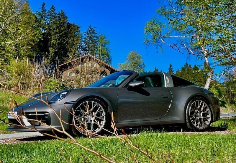 Grau Gebraucht 2024 Porsche 911 Targa 4 Sport Cabrio | 157.992 € (Superpreis) - Bild 1/4