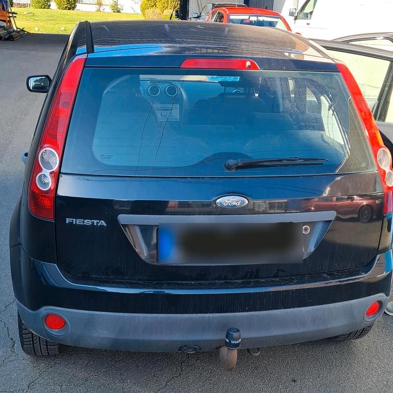 Gebraucht Ford Fiesta 70 PS (51 kW) 2006 Schwarz Kleinwagen