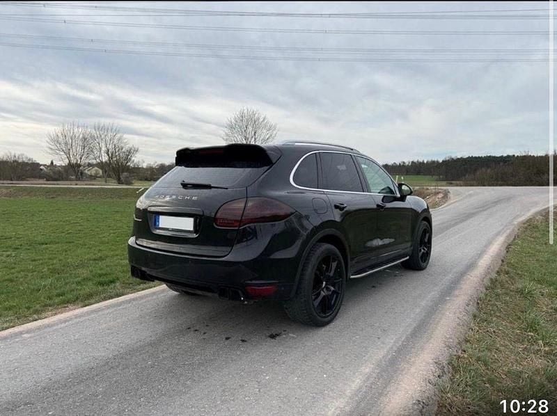 Gebraucht Porsche Cayenne 241 PS (177 kW) 2010 Schwarz SUV