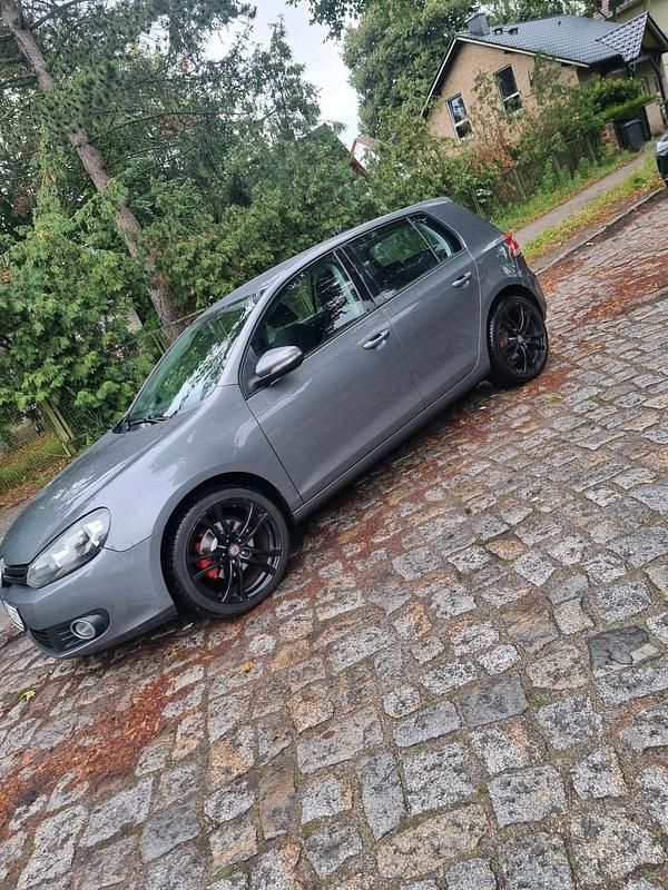 Gebraucht VW Golf VI 122 PS (89 kW) 2010 Grau Kleinwagen