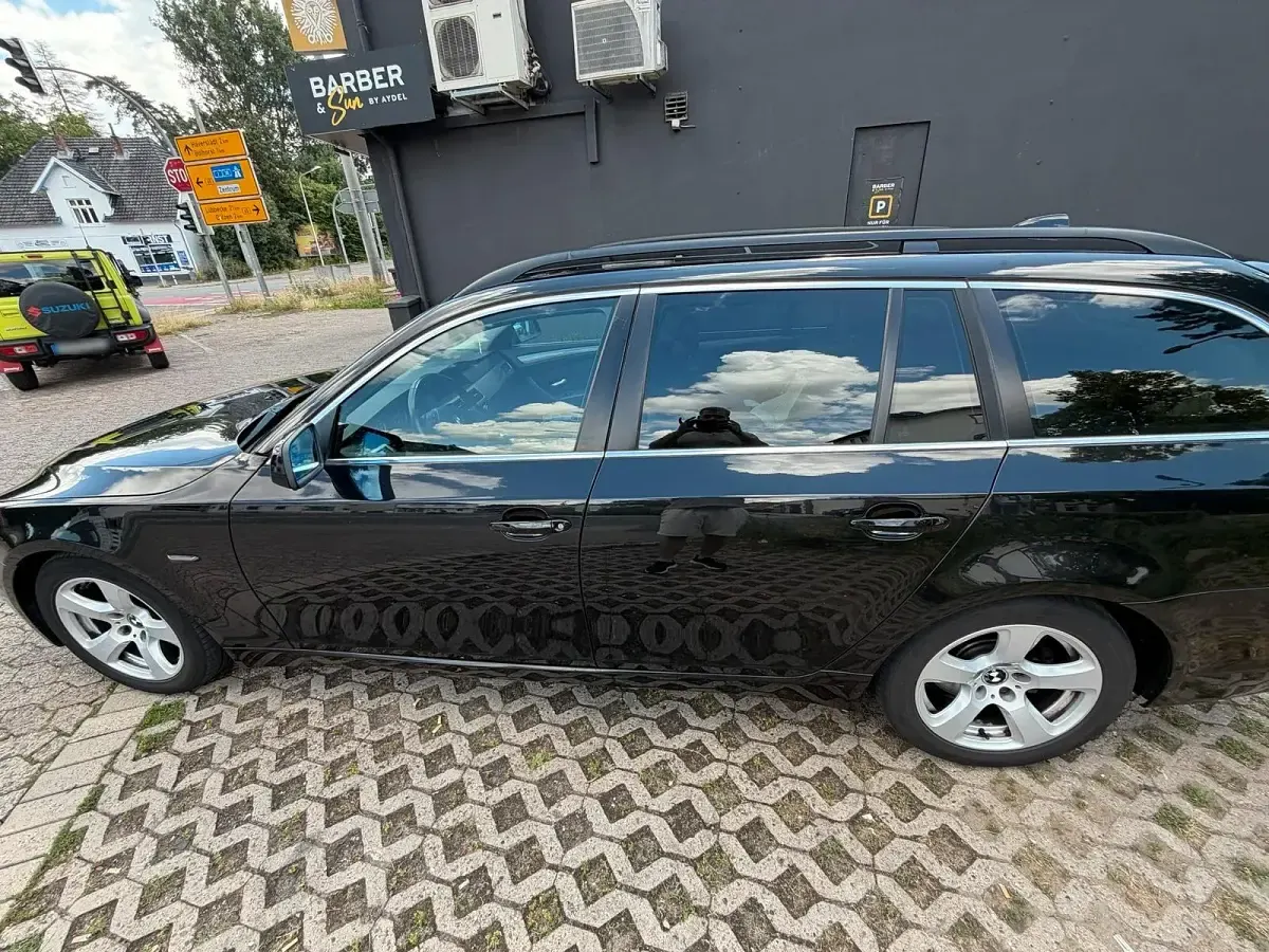 Gebraucht BMW 525 218 PS (160 kW) 2009 Schwarz Kombi
