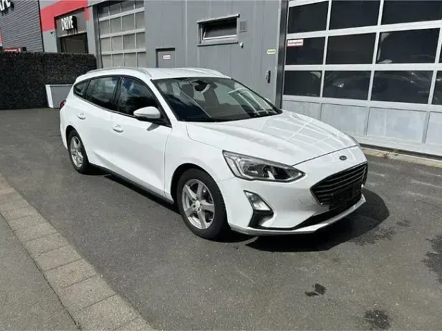 Gebraucht Ford Focus 95 PS (69 kW) 2019 Weiss Kombi