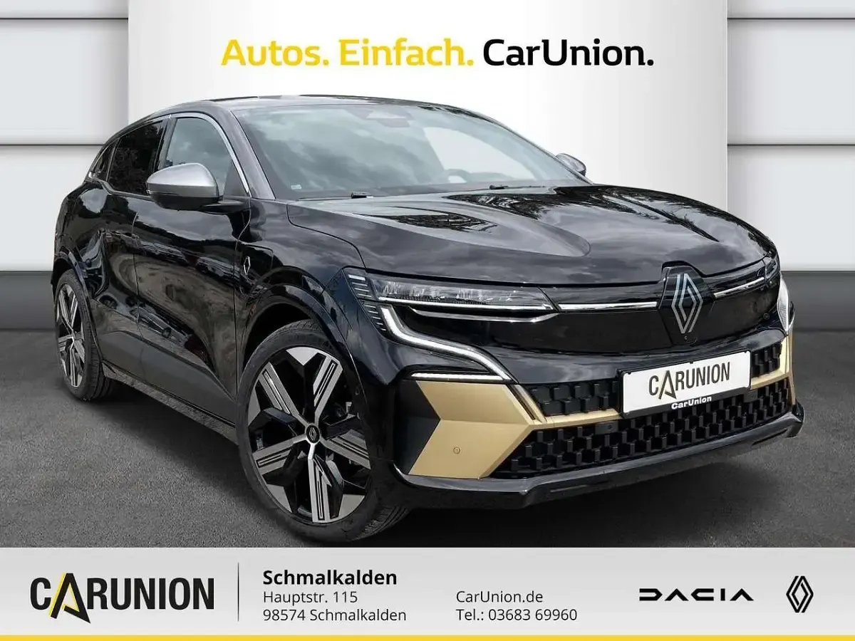 Käytetty Renault Megane E-Tech Iconic 160 kW (218 HP) 2025 Musta Sedan