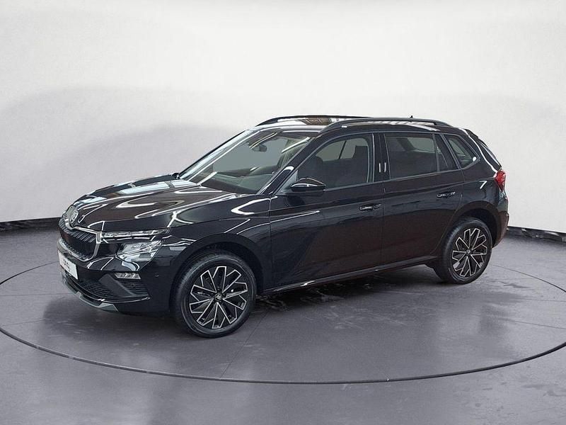 Schwarzmagic perleffekt Neu 2025 Skoda Kamiq Tour SUV | 39.890 € - Bild 1/4