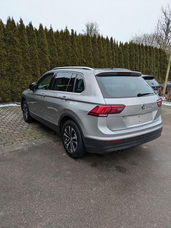 Gebraucht VW Tiguan IQ Drive 150 PS (110 kW) 2020 Silber SUV