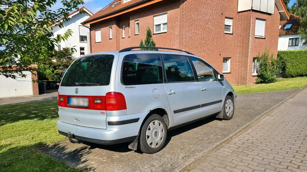 Gebraucht VW Sharan 131 PS (96 kW) 2003 Silber Van / Kleinbus