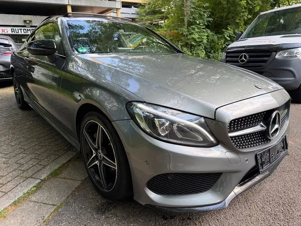 Gebraucht Mercedes C220 AMG line 170 PS (125 kW) 2017 Grau Coupé