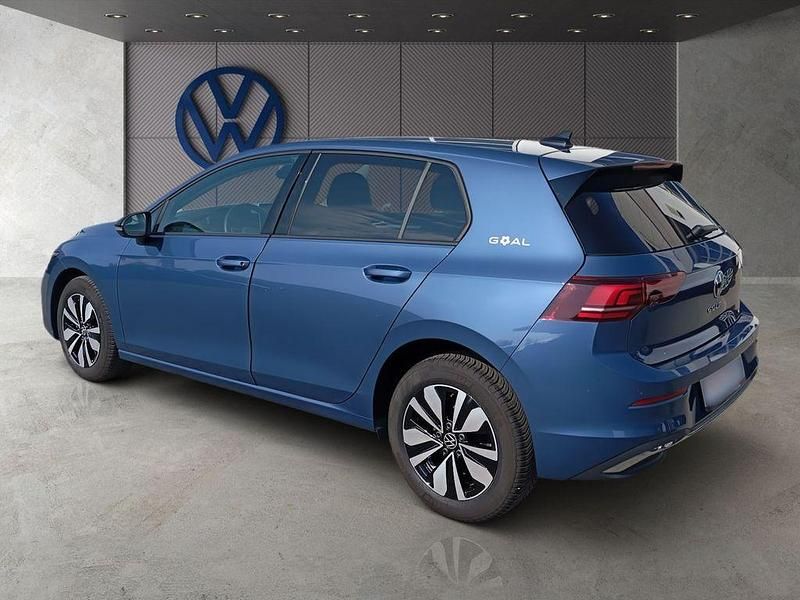 Gebraucht VW Golf VIII Goal 116 PS (85 kW) 2025 Blau Limousine