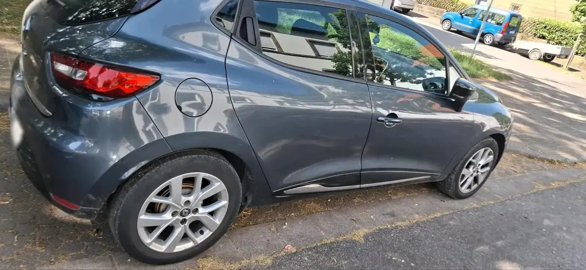 Gebraucht Renault Clio 2018 Blau Kombi