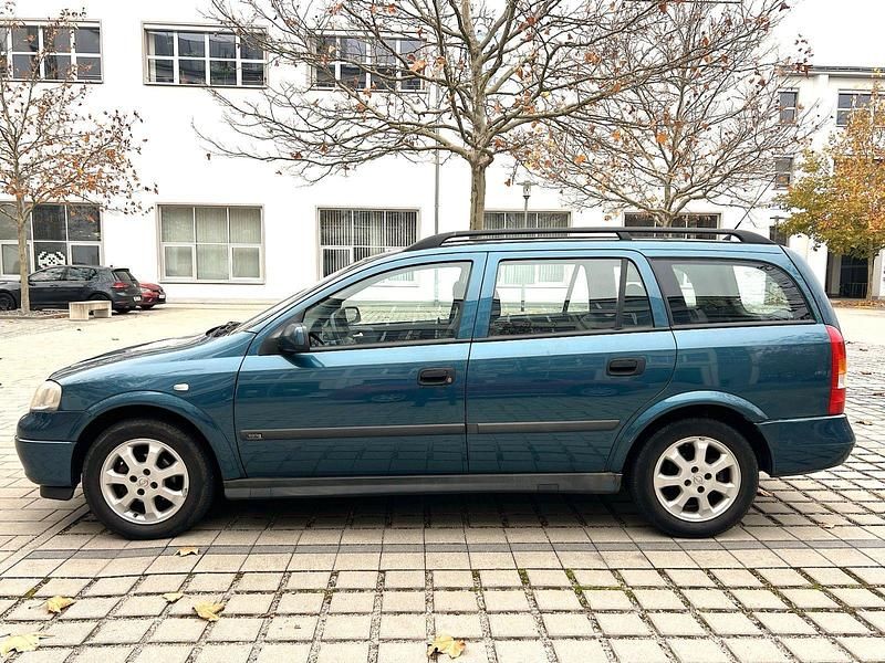 Blau Gebraucht 2001 Opel Astra Selection Kombi | 900 € (Guter Preis) - Bild 1/4