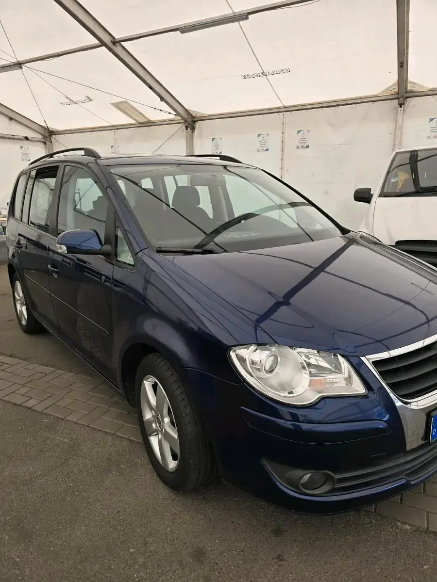 Gebraucht VW Touran 140 PS (102 kW) 2007 Blau Van / Kleinbus