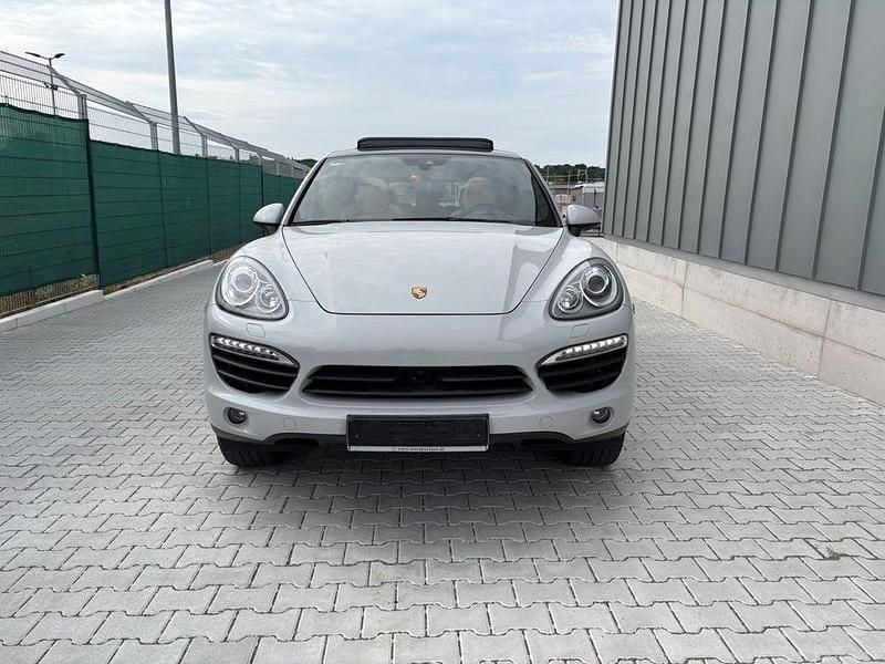 Tiefschwarzmetallic Gebraucht 2014 Porsche Cayenne S SUV | 25.400 € (Guter Preis) - Bild 1/4