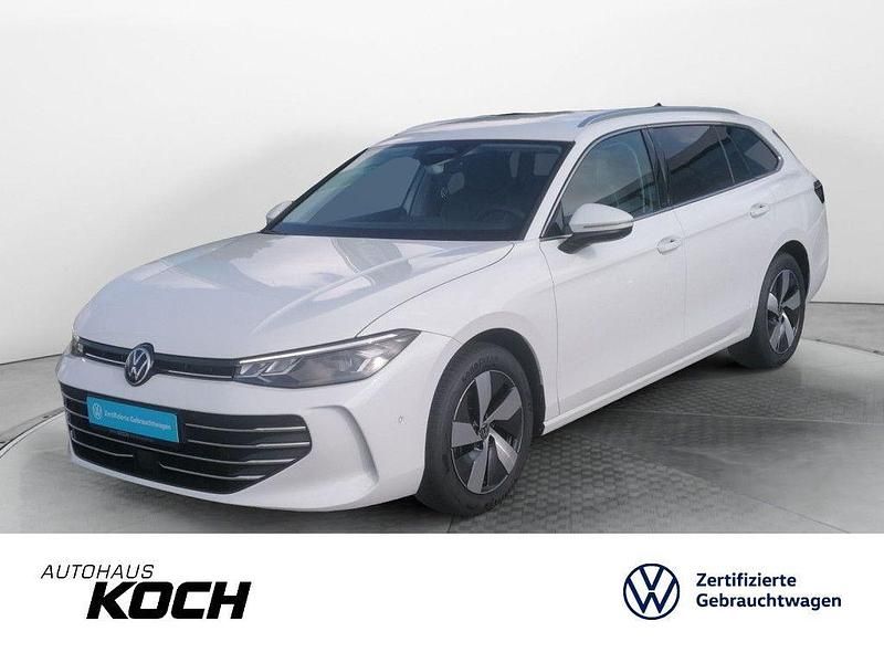 Pure white Gebraucht 2024 VW Passat Business Kombi | 33.495 € - Bild 1/4