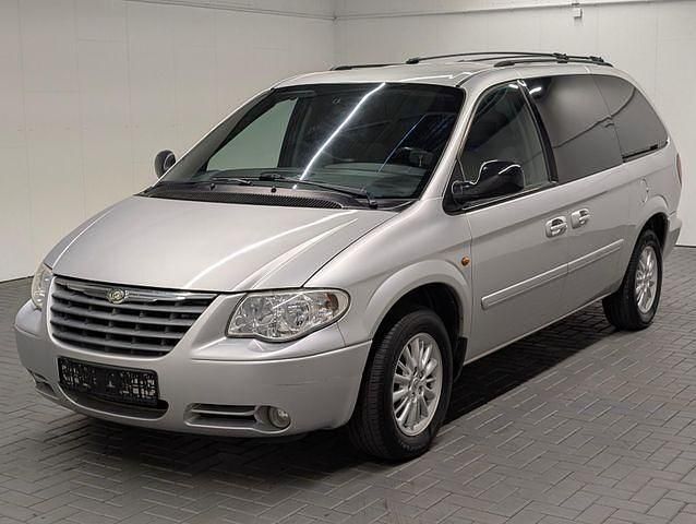 Silber (bright silver met.) Gebraucht 2007 Chrysler Grand Voyager Van / Kleinbus | 2.900 € (Fairer Preis) - Bild 1/4