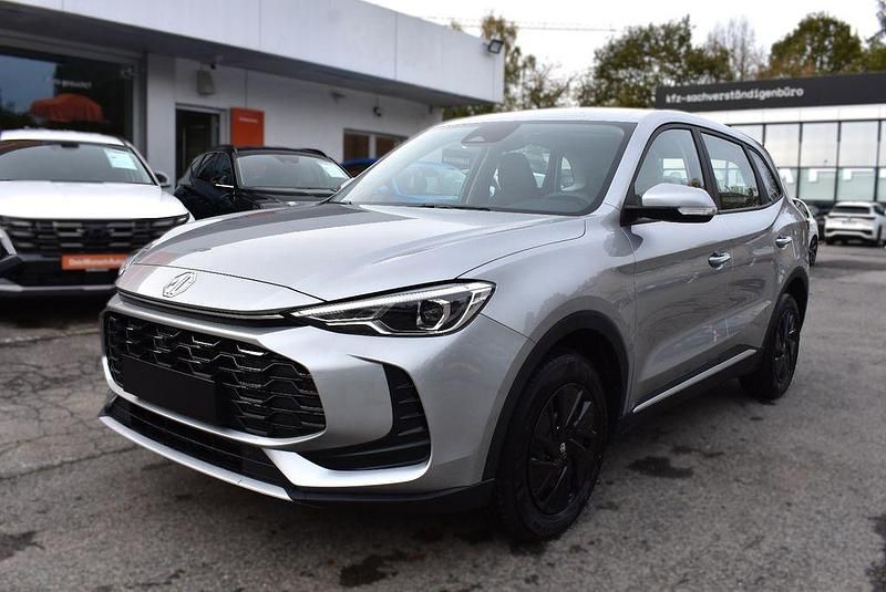 Neu MG ZS 116 PS (85 kW) 2025 Cosmic silver Limousine