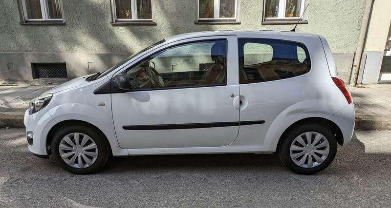 Weiß Gebraucht 2014 Renault Twingo Dynamique Kleinwagen | 3.400 € (Fairer Preis) - Bild 1/4