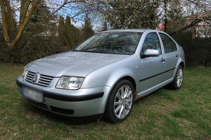 Gebraucht VW Bora 105 PS (77 kW) 2003 Silber Limousine